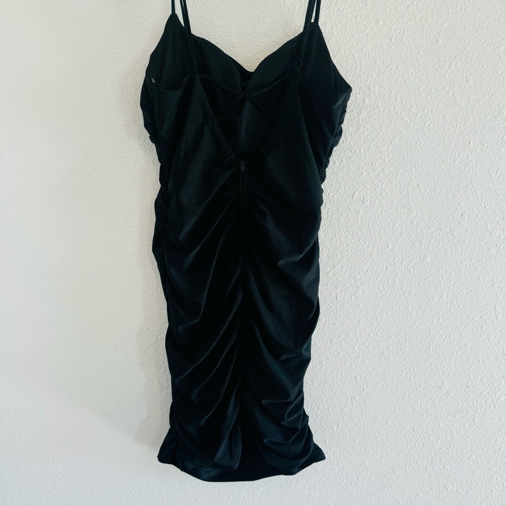Sexy Black Stretch Mini Dress With Ruching in Back Size 9 / Medium NWT​​​ - Picture 8 of 9
